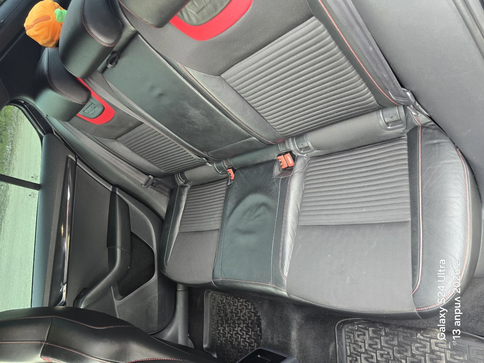 Skoda Octavia 2.0tdi vRS, снимка 15 - Автомобили и джипове - 54181527