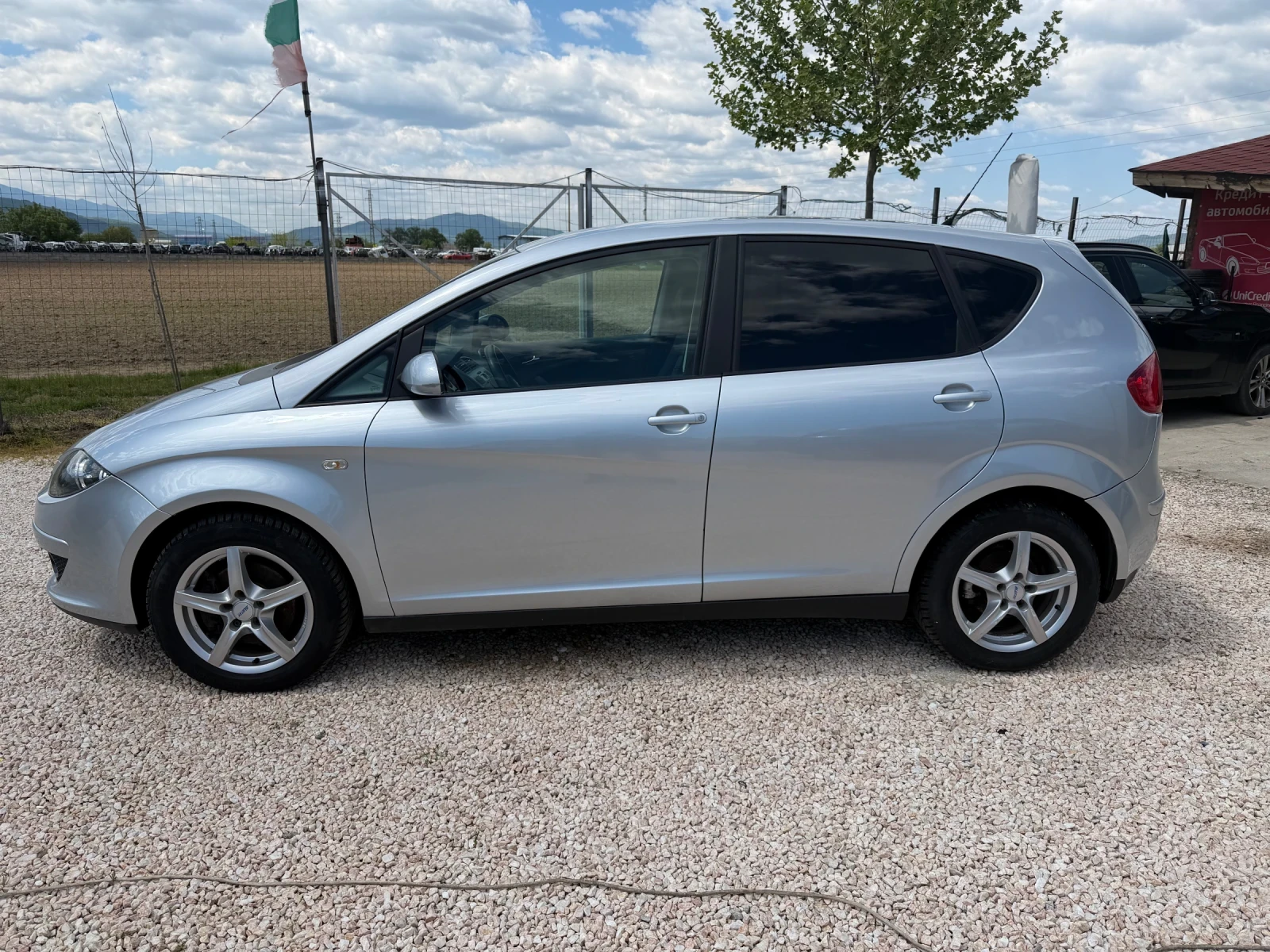 Seat Altea 1.9tdi. 105к.с. Парктроник!! 144000кч!!!, снимка 5 - Автомобили и джипове - 54412907