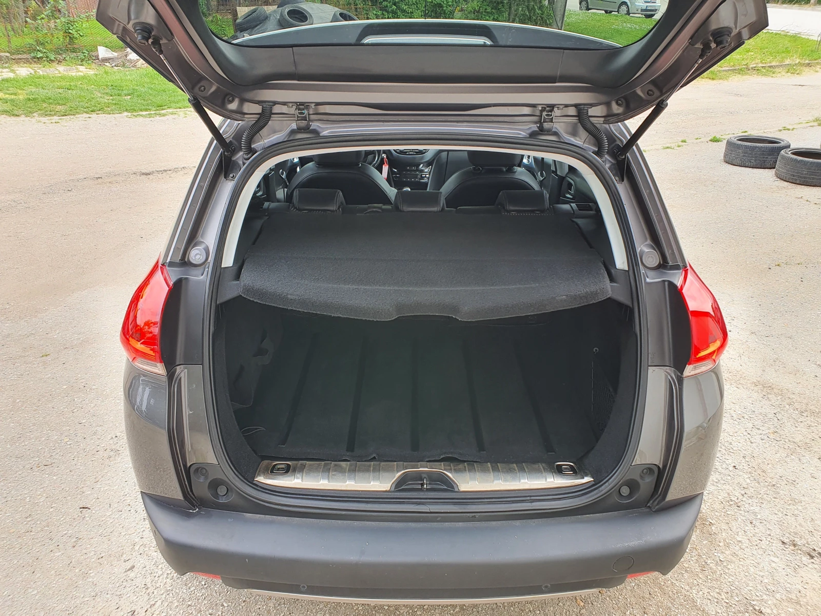 Peugeot 2008 1, 6 ЕHDi, снимка 7 - Автомобили и джипове - 54457512