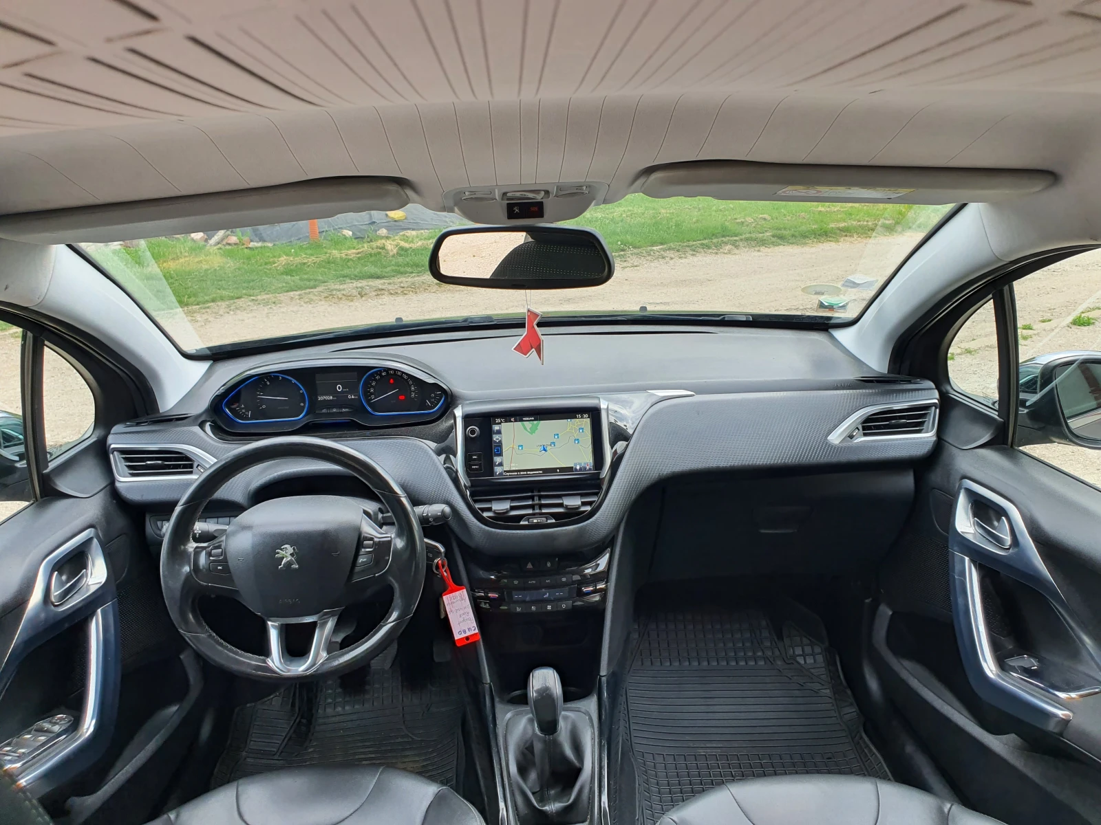 Peugeot 2008 1, 6 ЕHDi, снимка 9 - Автомобили и джипове - 54457512