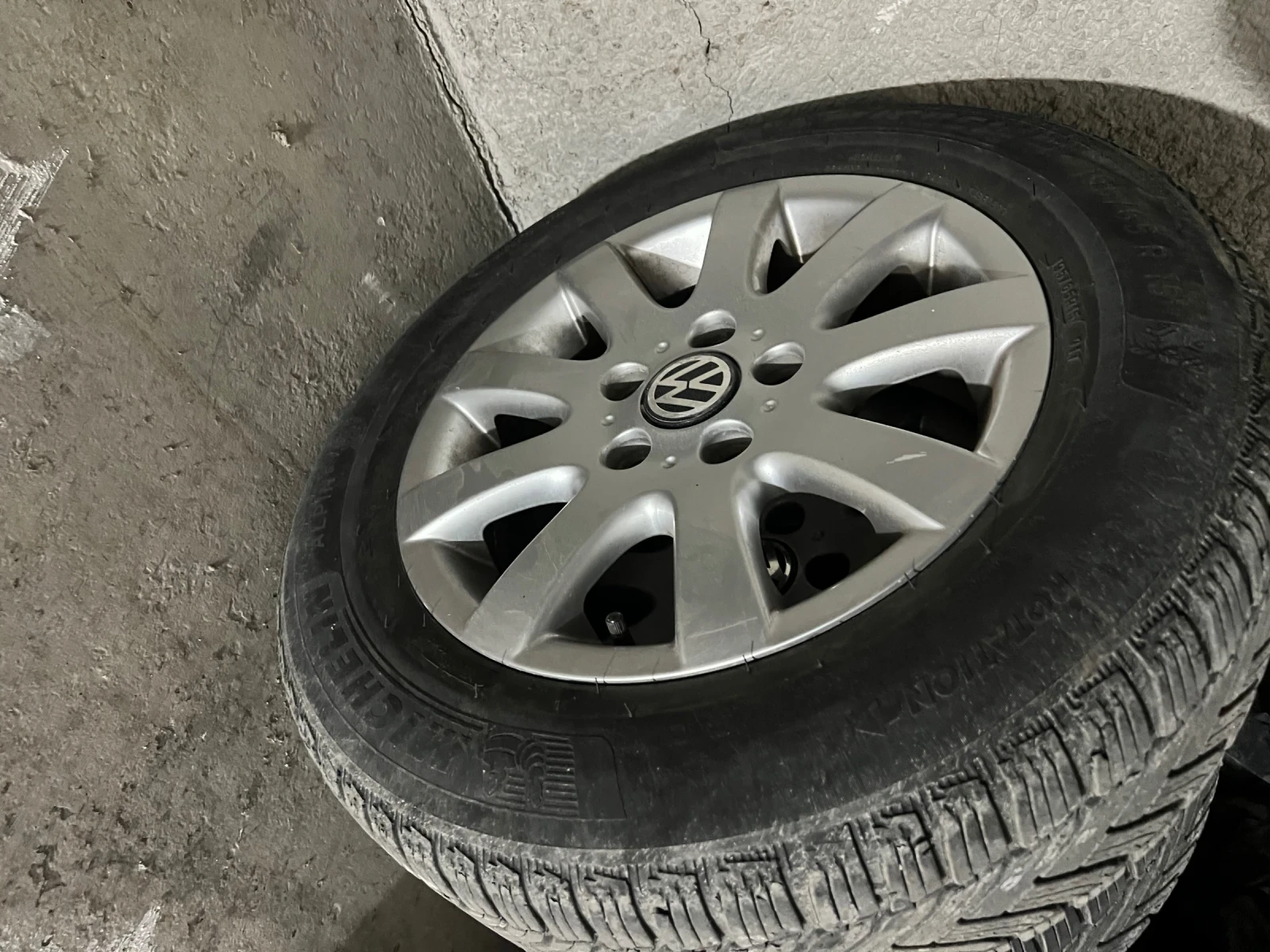 VW Golf 1.9 105, снимка 11 - Автомобили и джипове - 54495405