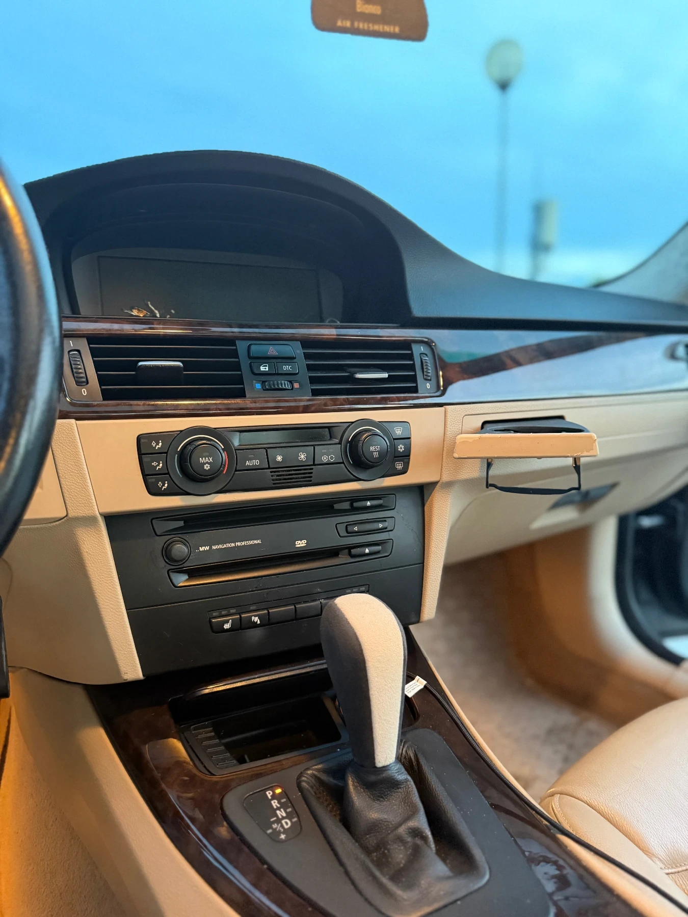 BMW 320, снимка 7 - Автомобили и джипове - 54611368