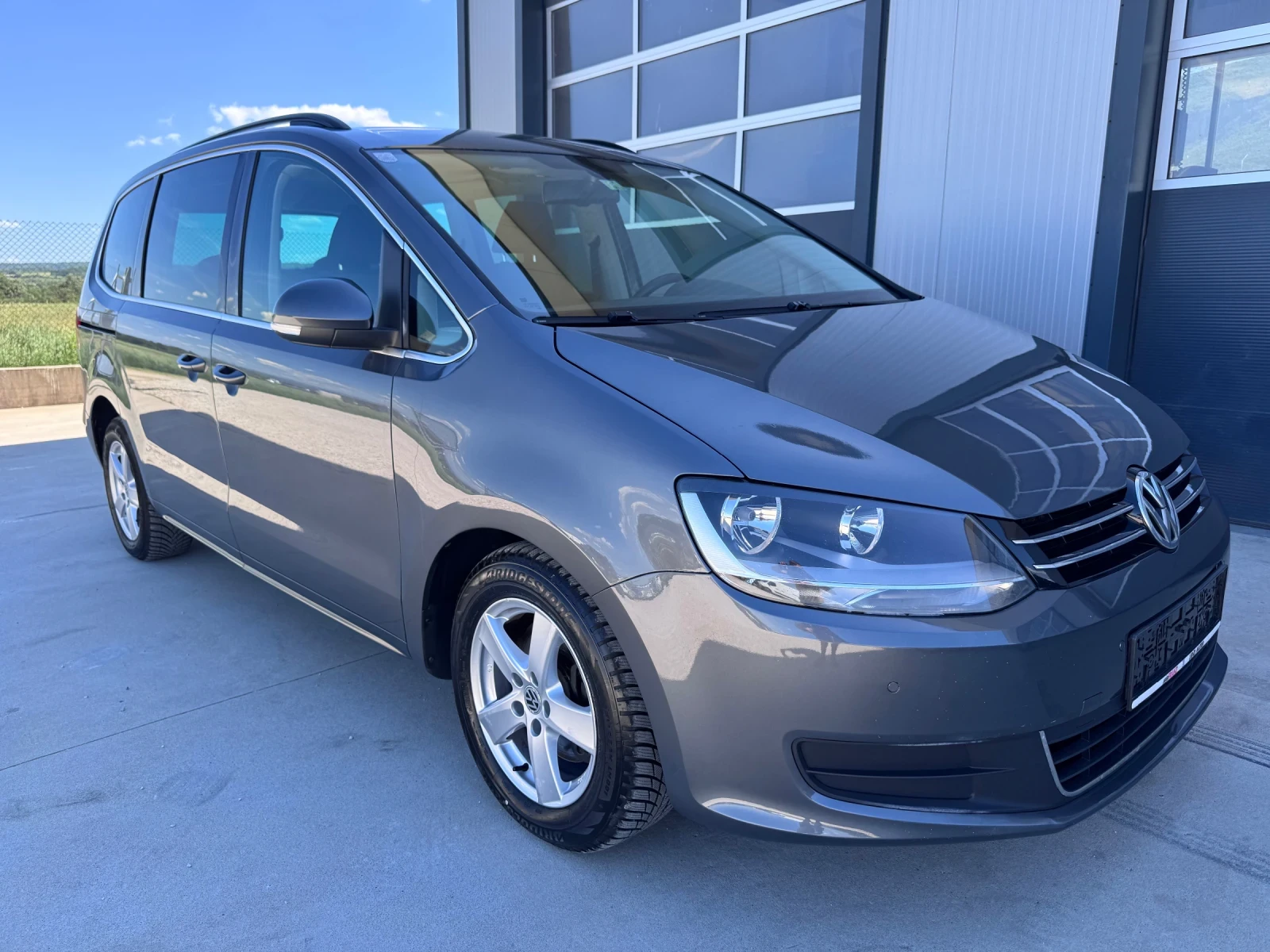 VW Sharan 2.0 TDI 140 PS 6+ 1 EVRO 5, снимка 6 - Автомобили и джипове - 54712670