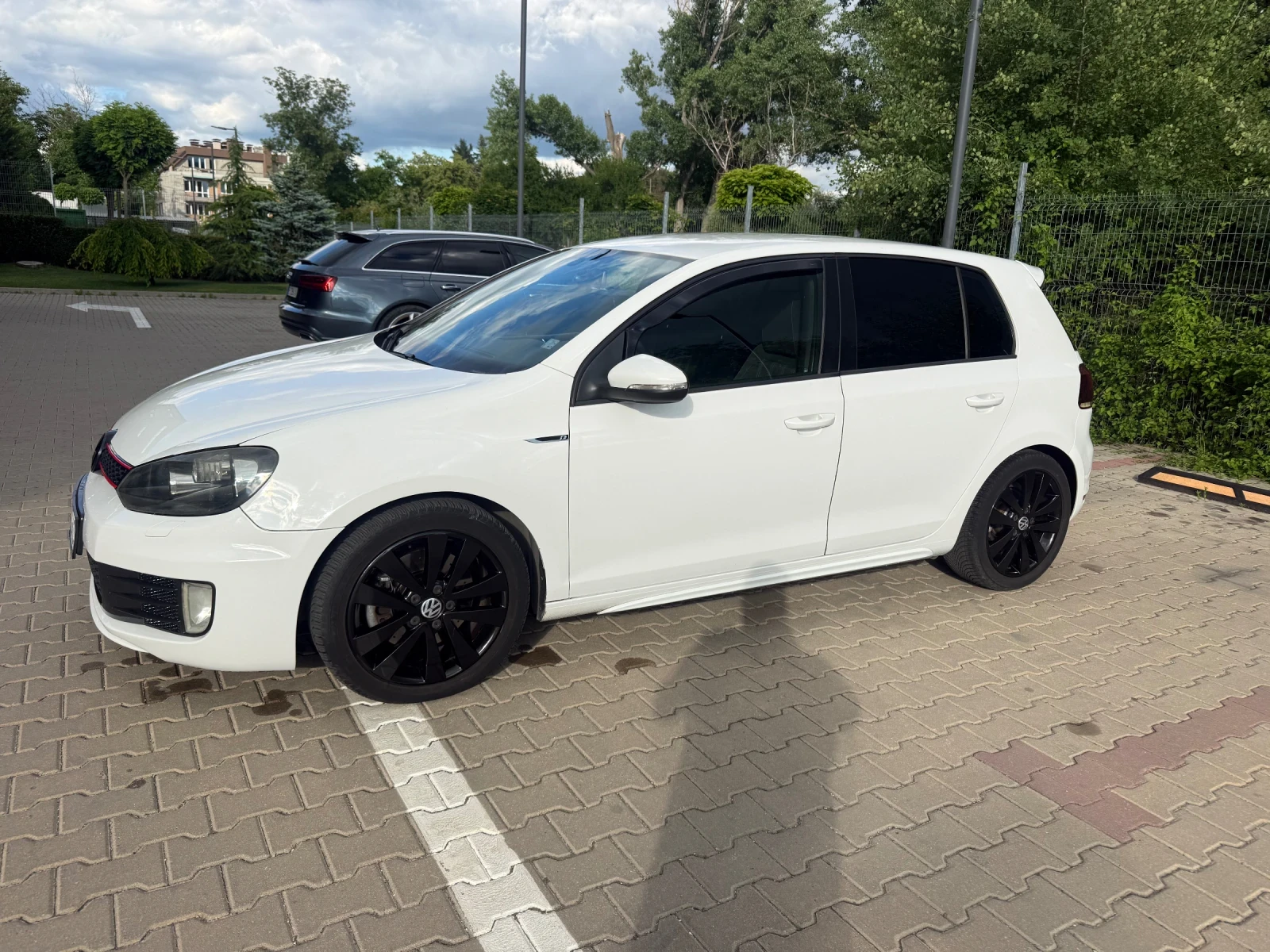 VW Golf GTD - DSG - автоматик 170к.с., снимка 2 - Автомобили и джипове - 54988827