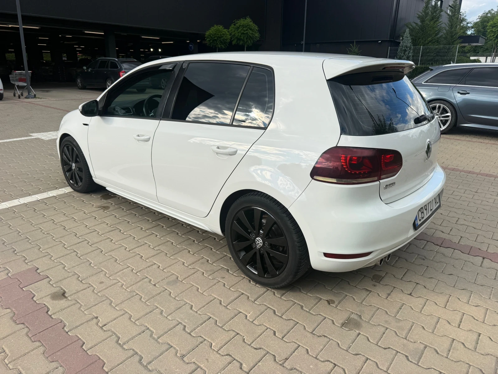 VW Golf GTD - DSG - автоматик 170к.с., снимка 8 - Автомобили и джипове - 54988827