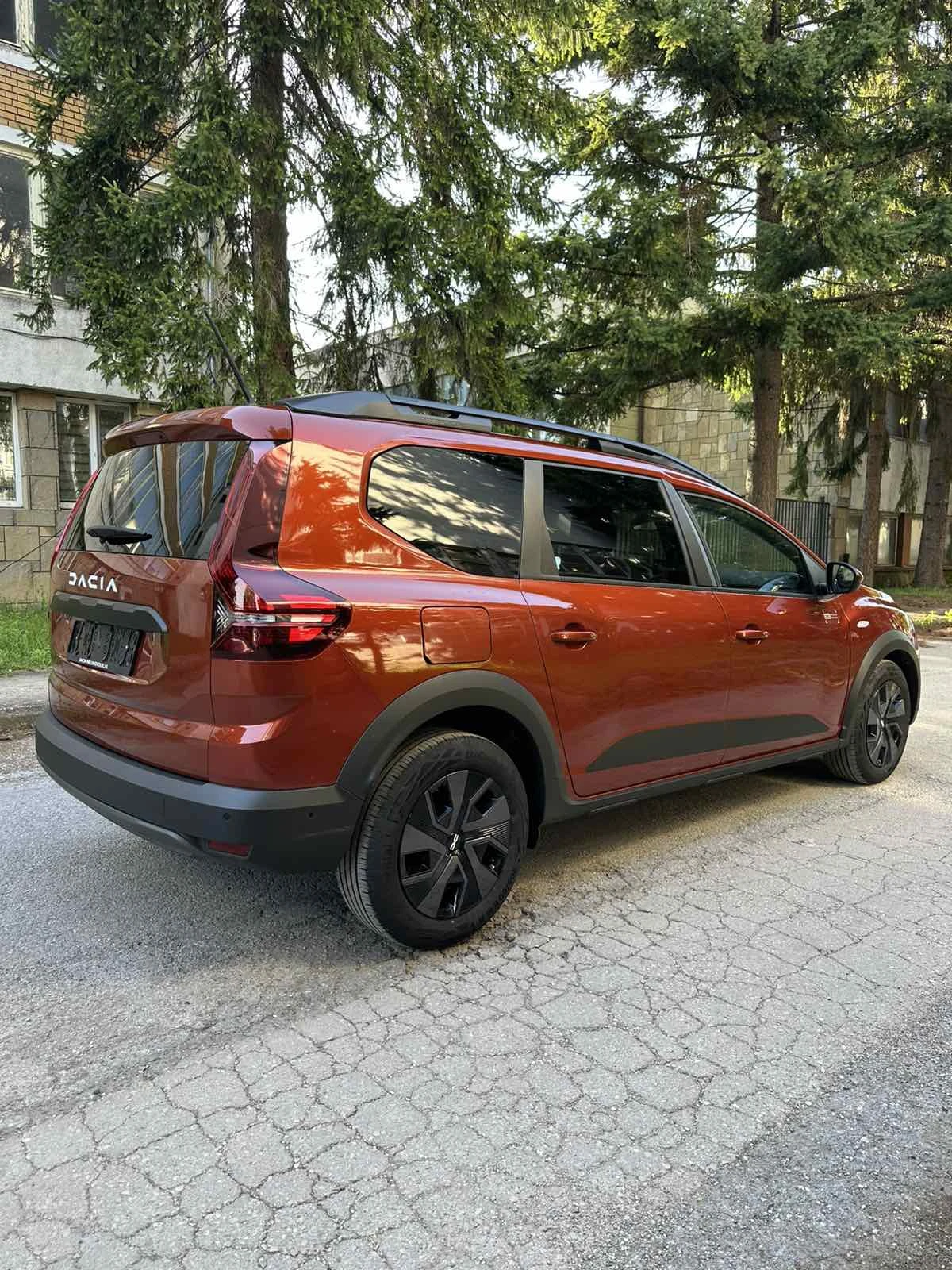 Dacia Jogger ГАЗ* 6+ 1* 15000km, снимка 6 - Автомобили и джипове - 55152111