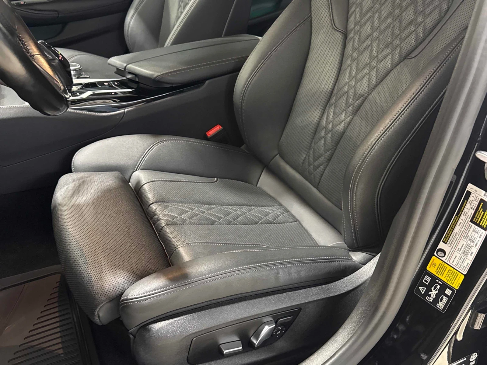 BMW 530 MPACK * FACELIFT * ПОДГРЕВ * АМБИЕНТ * , снимка 13 - Автомобили и джипове - 55254531