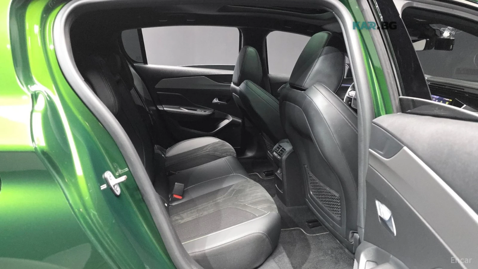 Peugeot 308 1.5BlueHDI* GT* КОЖА* ПОДГРЕВ* ПАНОРАМА* КАМЕРА* , снимка 12 - Автомобили и джипове - 55315162