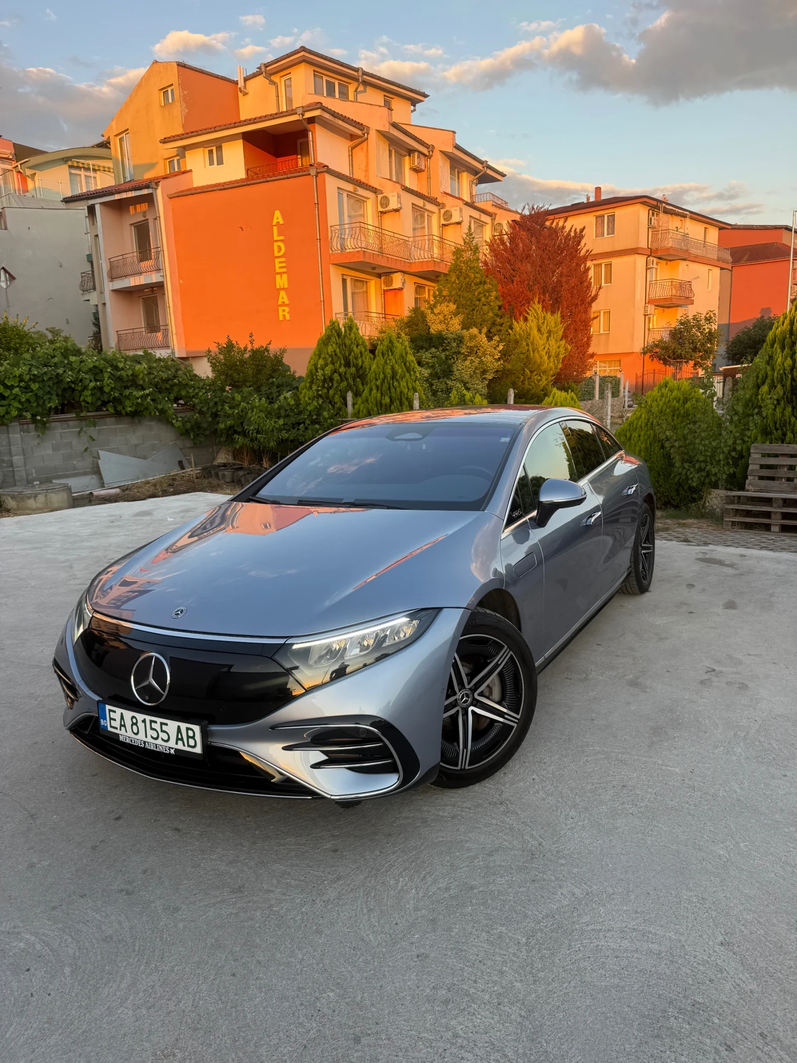 Mercedes-Benz EQS 450+ AMG | В Гаранция | , снимка 5 - Автомобили и джипове - 55379097