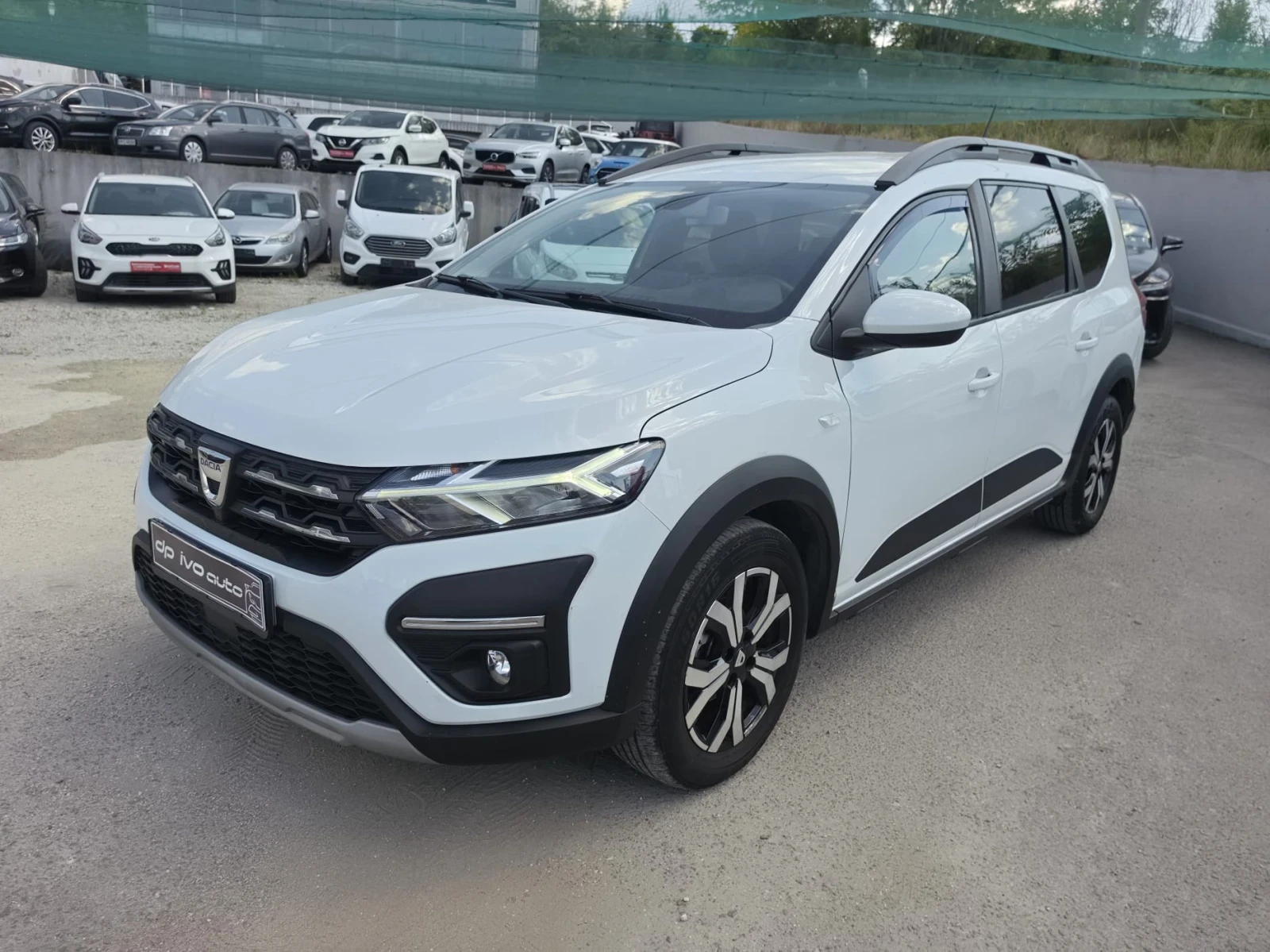 Dacia Jogger 1.0TCE* ГАЗ* ОТЛИЧЕН* НАВИ* КАМЕРА* 