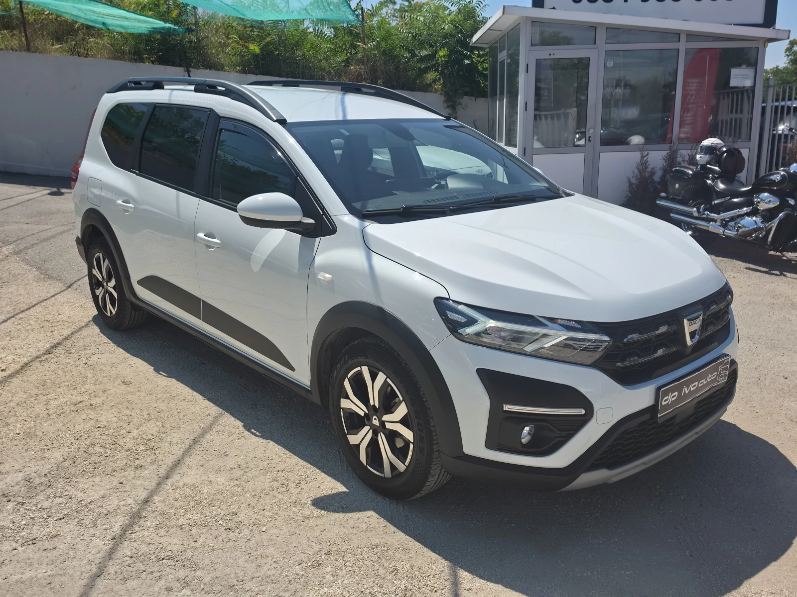 Dacia Jogger 1.0TCE* ГАЗ* ОТЛИЧЕН* , снимка 5 - Автомобили и джипове - 55498862
