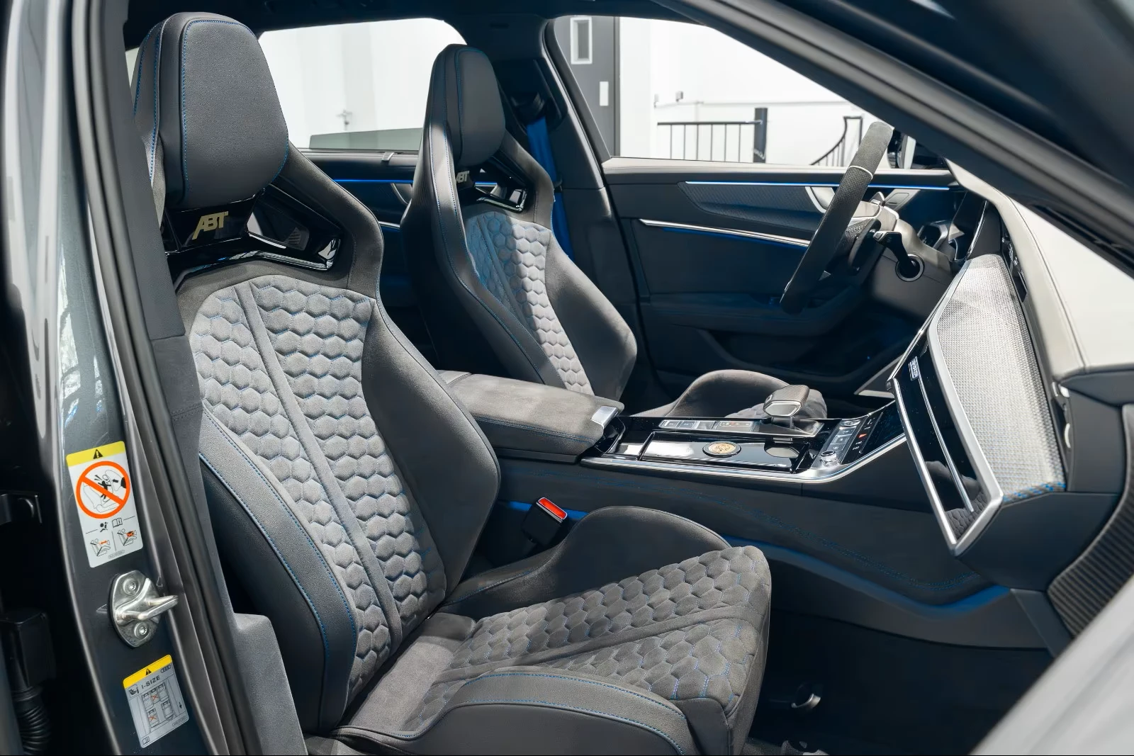 Audi Rs6 ABT* LEGACY-EDITION* 4/30* CARBON* DISTR* CERAMIC*, снимка 15 - Автомобили и джипове - 55749447