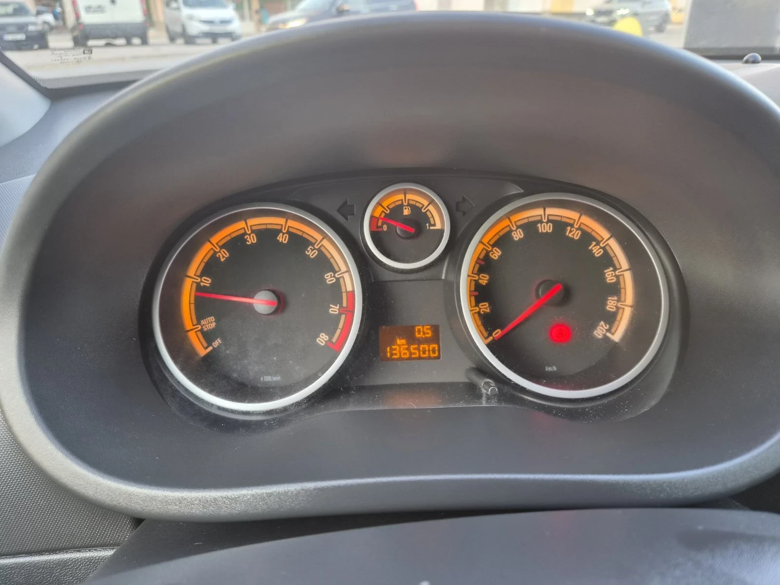 Opel Corsa 1.4i, снимка 16 - Автомобили и джипове - 55779091
