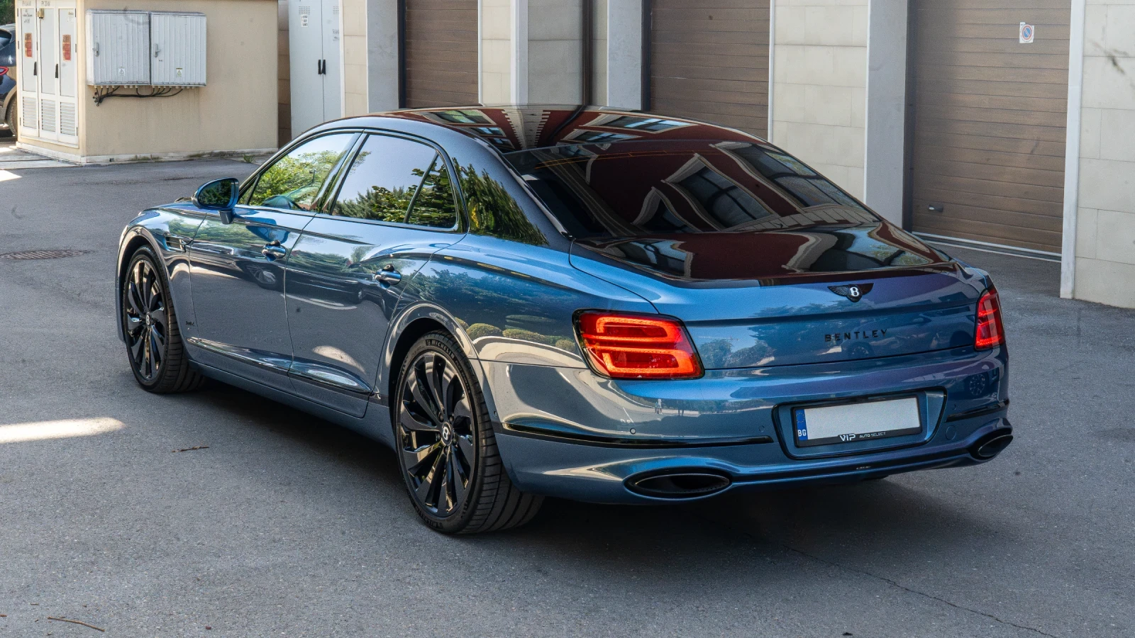 Bentley Continental Flying Spur W12 | TWO TONE | MULLINER | NAIM, снимка 4 - Автомобили и джипове - 55982167