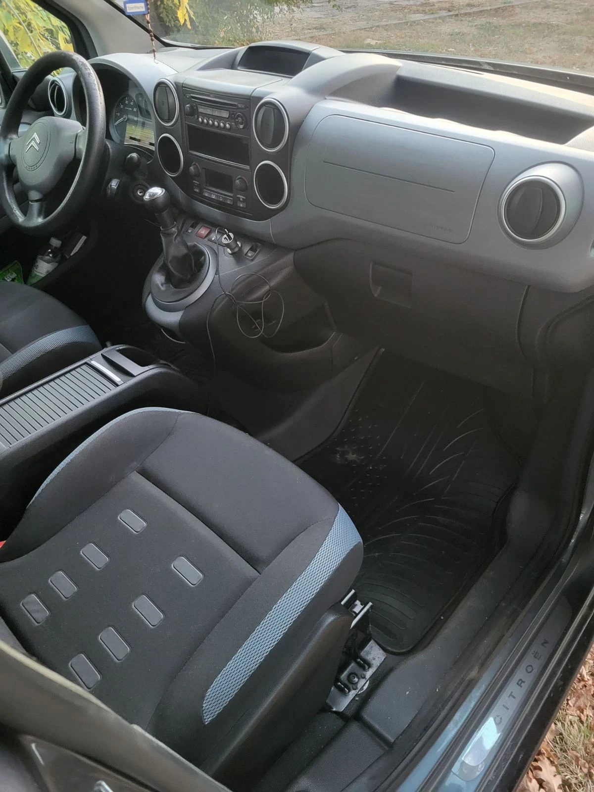 Citroen Berlingo, снимка 4 - Автомобили и джипове - 56507961