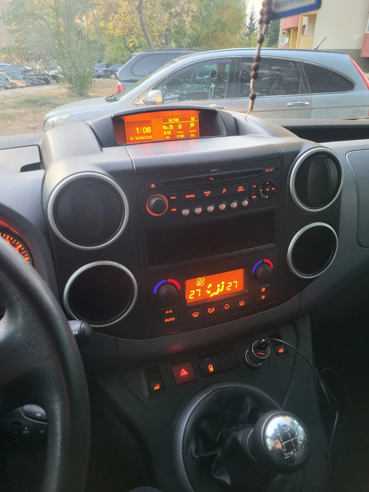 Citroen Berlingo, снимка 3 - Автомобили и джипове - 56507961