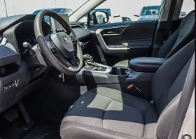 Toyota Rav4 AWD* LE* БЕЗ ИНЦИДЕНТИ* ОТ ТОЙОТА* , снимка 9