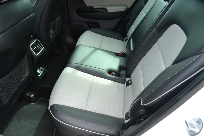 Kia Sportage 2.0CRDI-GT LINE, снимка 9 - Автомобили и джипове - 51670670