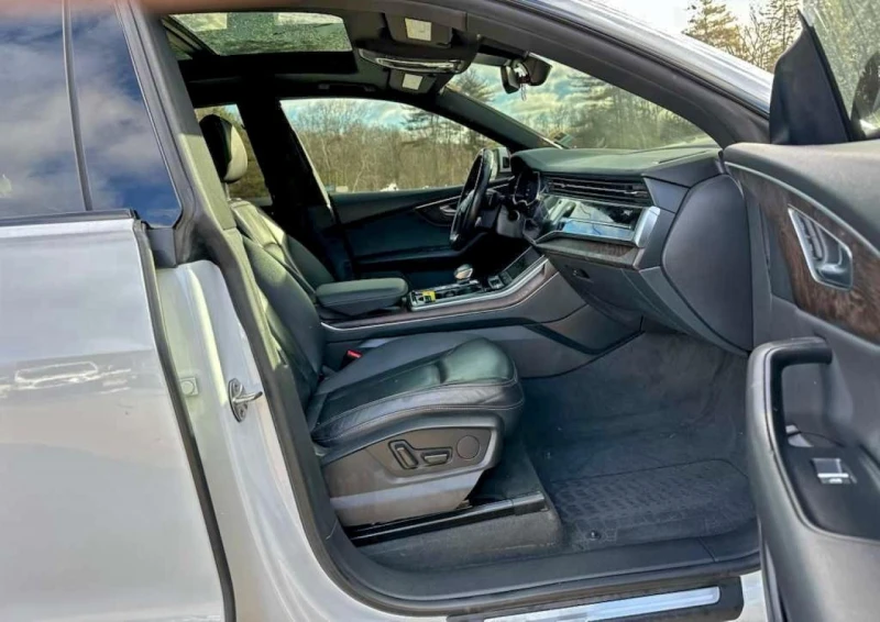 Audi Q8, снимка 9 - Автомобили и джипове - 52967381