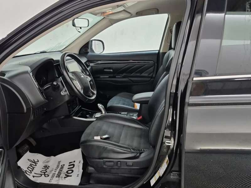 Mitsubishi Outlander * SE * CARFAX * ЦЕНА ДО БЪЛГАРИЯ, снимка 10 - Автомобили и джипове - 53057153