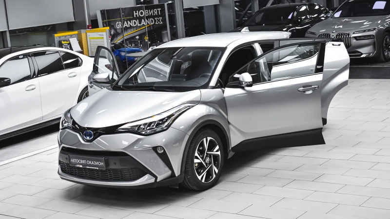 Toyota C-HR 2.0 Hybrid Club Automatic - 55900 лв. - 55875791 1