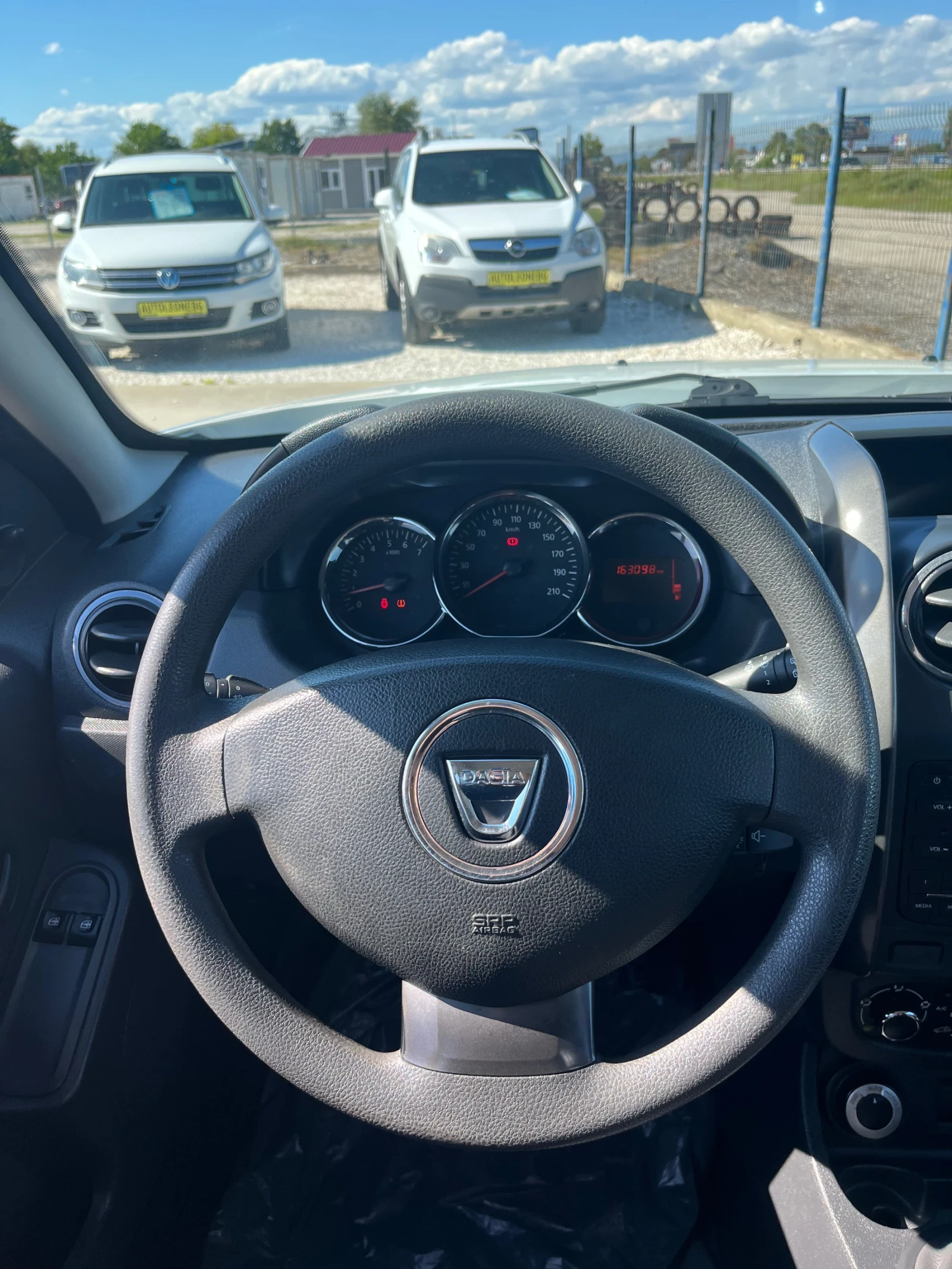 Dacia Duster 1.5 dCI 4x4 - изображение 7