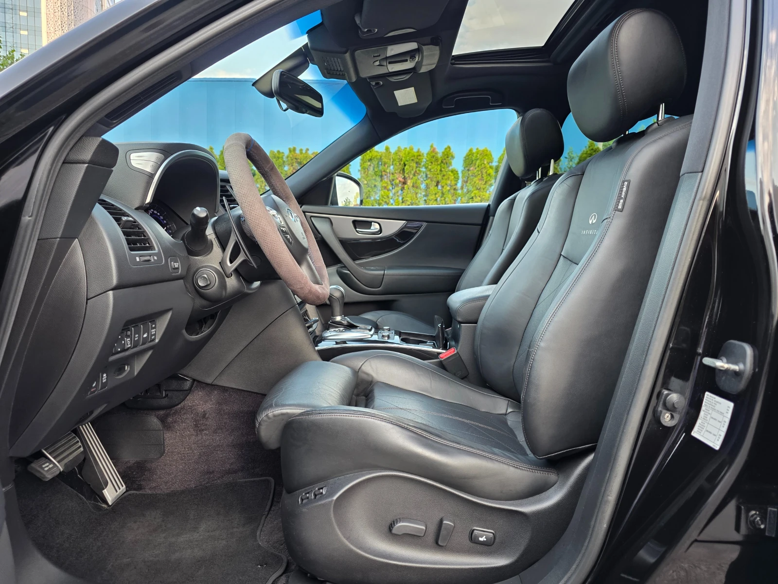 Infiniti QX70 S 3.0D 360 KEYLESS - изображение 10