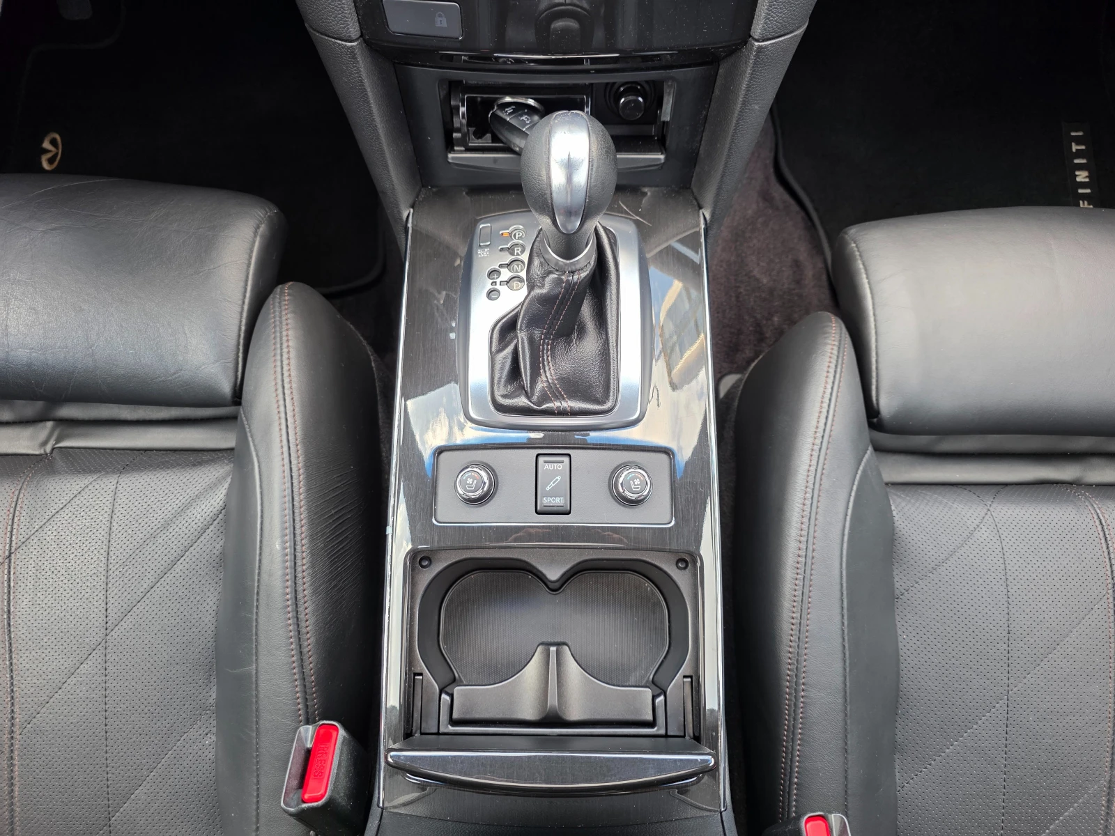 Infiniti QX70 S 3.0D 360 KEYLESS | Mobile.bg   13