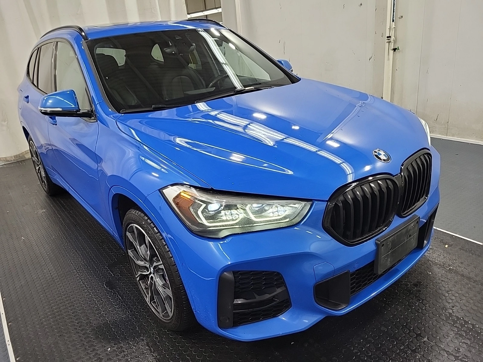 BMW X1 * CARFAX *    | Mobile.bg   1
