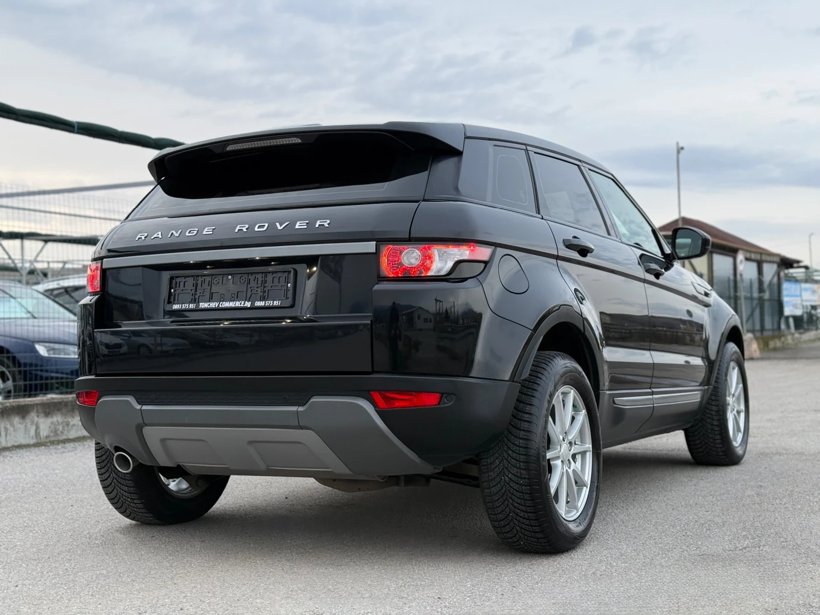Land Rover Range Rover Evoque 2.2-d-4x4-160.000km-NEW-NAVI-CAR PLAY-TOP-PERFEKT | Mobile.bg � ����������� 6