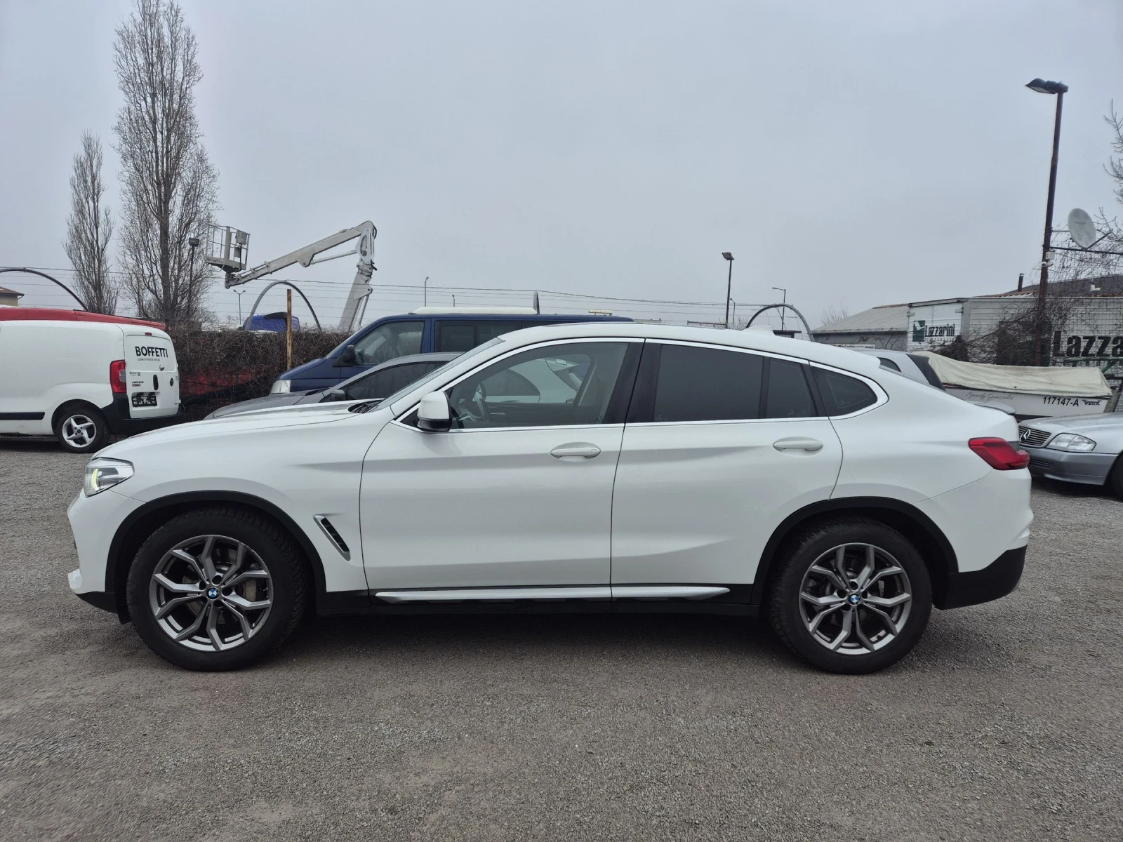 BMW X4 3.0D/X-Drive/ДИСТРОНИК/ПАНОРАМА/ВЕНТИЛАЦИЯ, снимка 2 - Автомобили и джипове - 53896868
