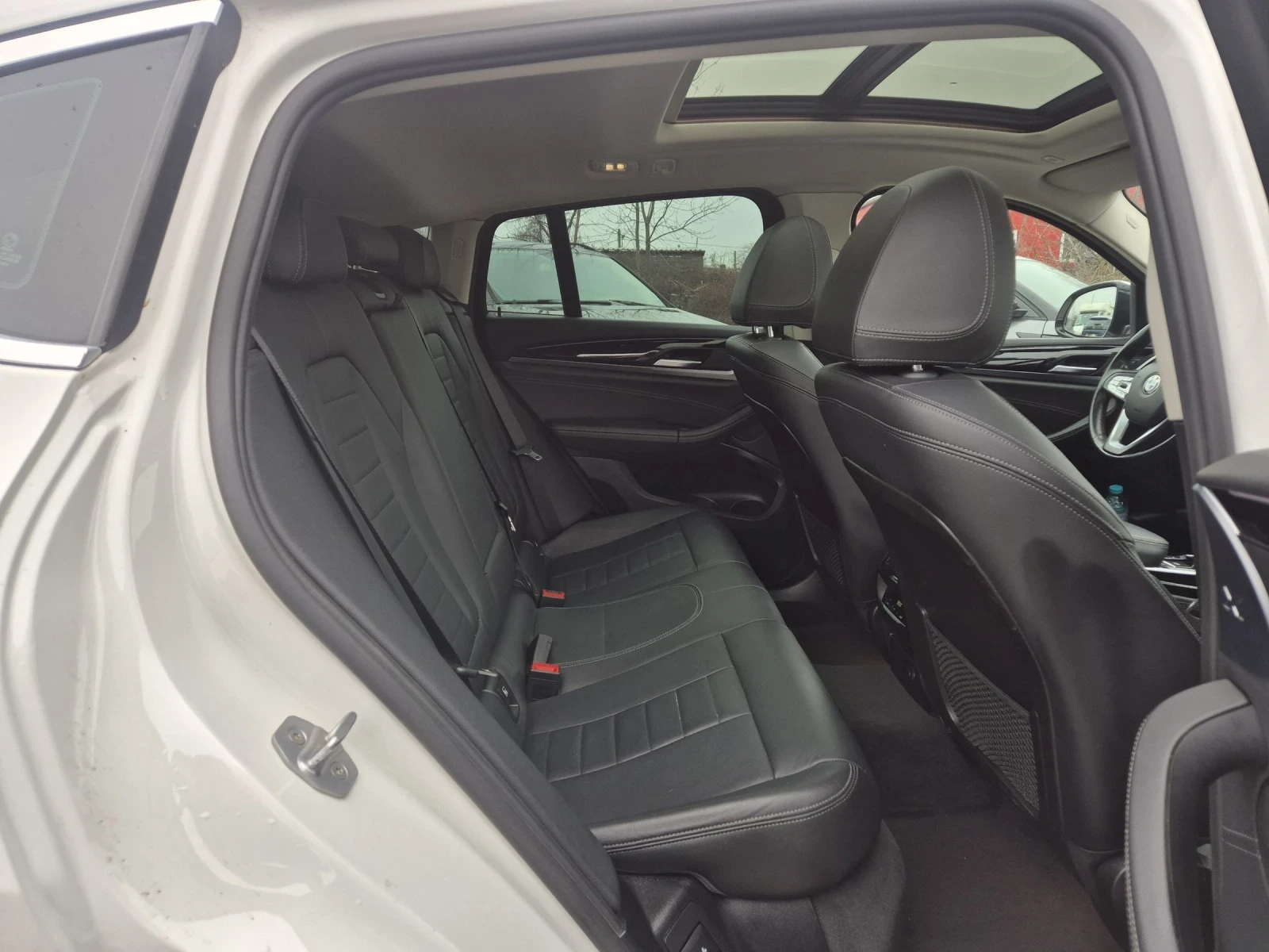 BMW X4 3.0D/X-Drive/ДИСТРОНИК/ПАНОРАМА/ВЕНТИЛАЦИЯ, снимка 12 - Автомобили и джипове - 53896868