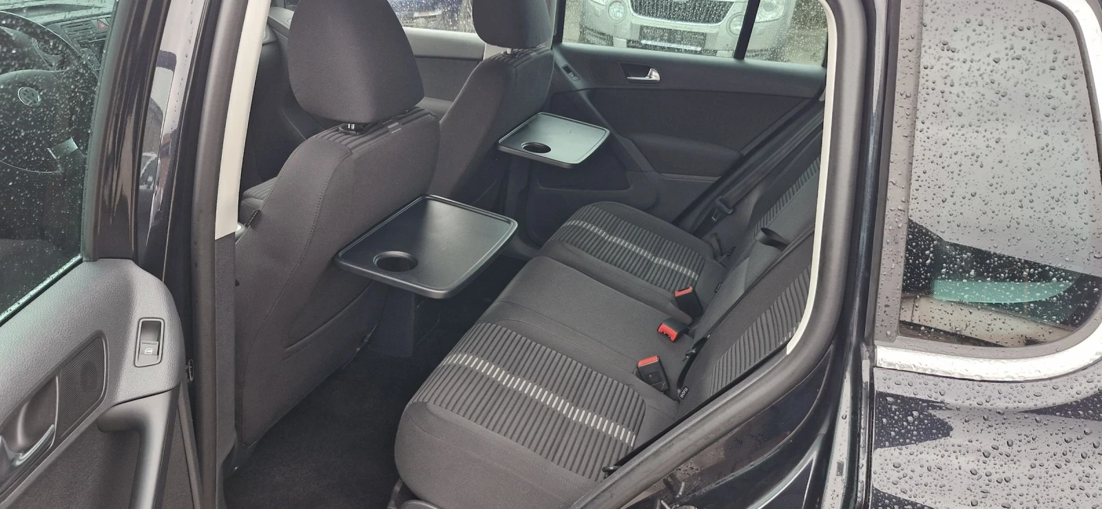 VW Tiguan 2.0tdi 140hp 4motion DSG 6 high line , снимка 12 - Автомобили и джипове - 54008119