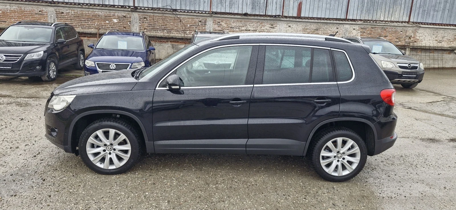 VW Tiguan 2.0tdi 140hp 4motion DSG 6 high line , снимка 5 - Автомобили и джипове - 54008119