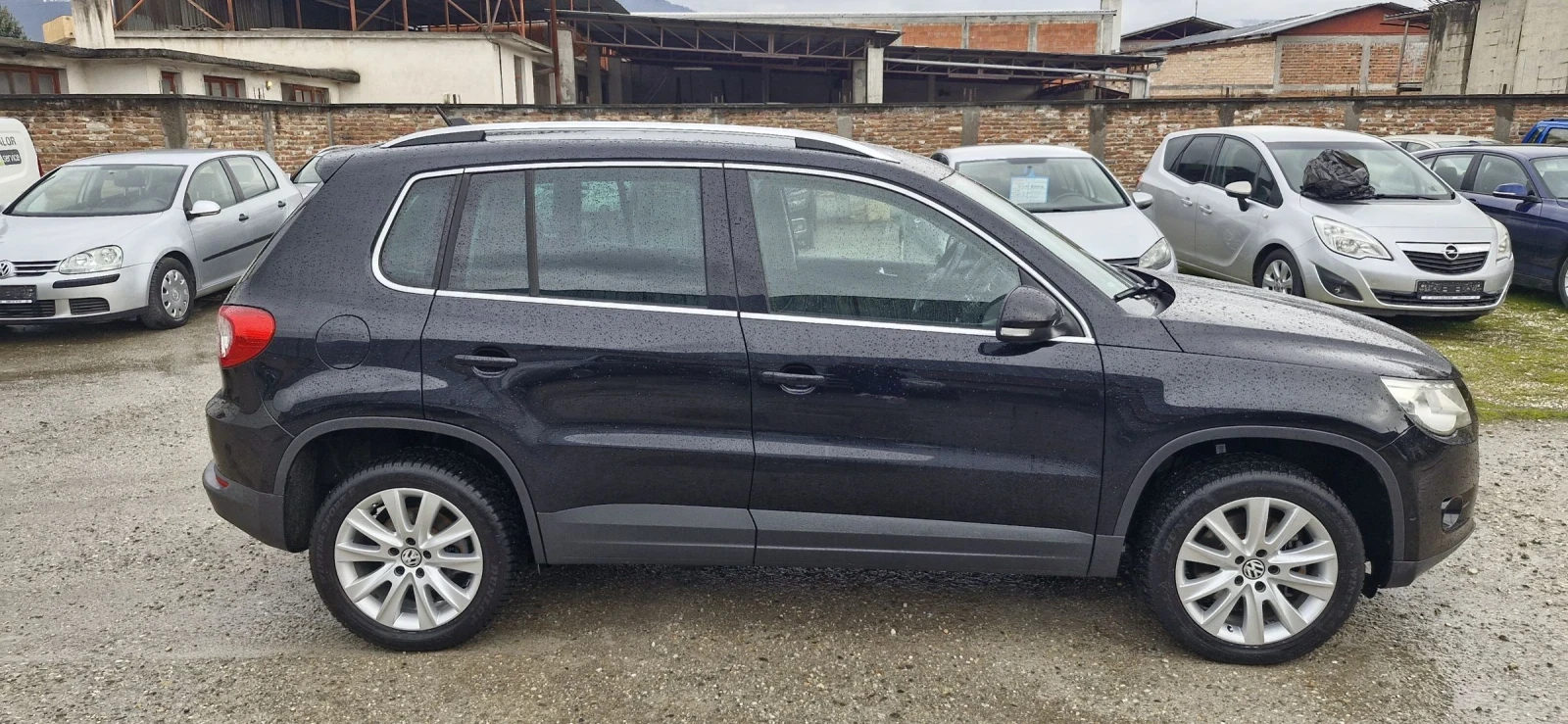 VW Tiguan 2.0tdi 140hp 4motion DSG 6 high line , снимка 4 - Автомобили и джипове - 54008119