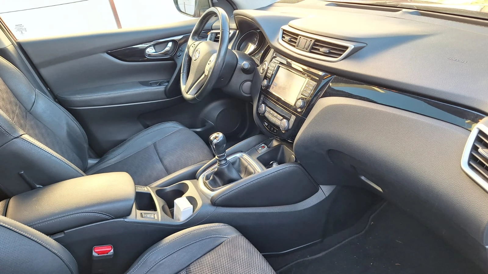 Nissan Qashqai 1.2DIG-T 6SP IT-ОЧАКВАН ВНОС-ИСТОРИЯ-ТОП СЪСТ, снимка 10 - Автомобили и джипове - 54125933