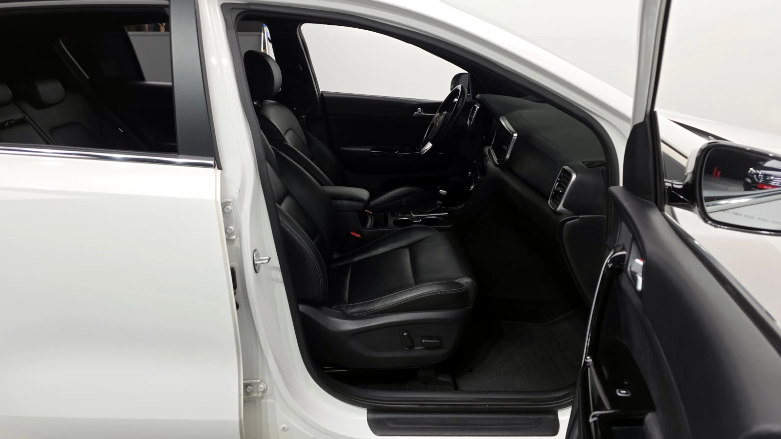 Kia Sportage 2.0 2WD INTELLIGENT autogeorge.com, снимка 11 - Автомобили и джипове - 54137664