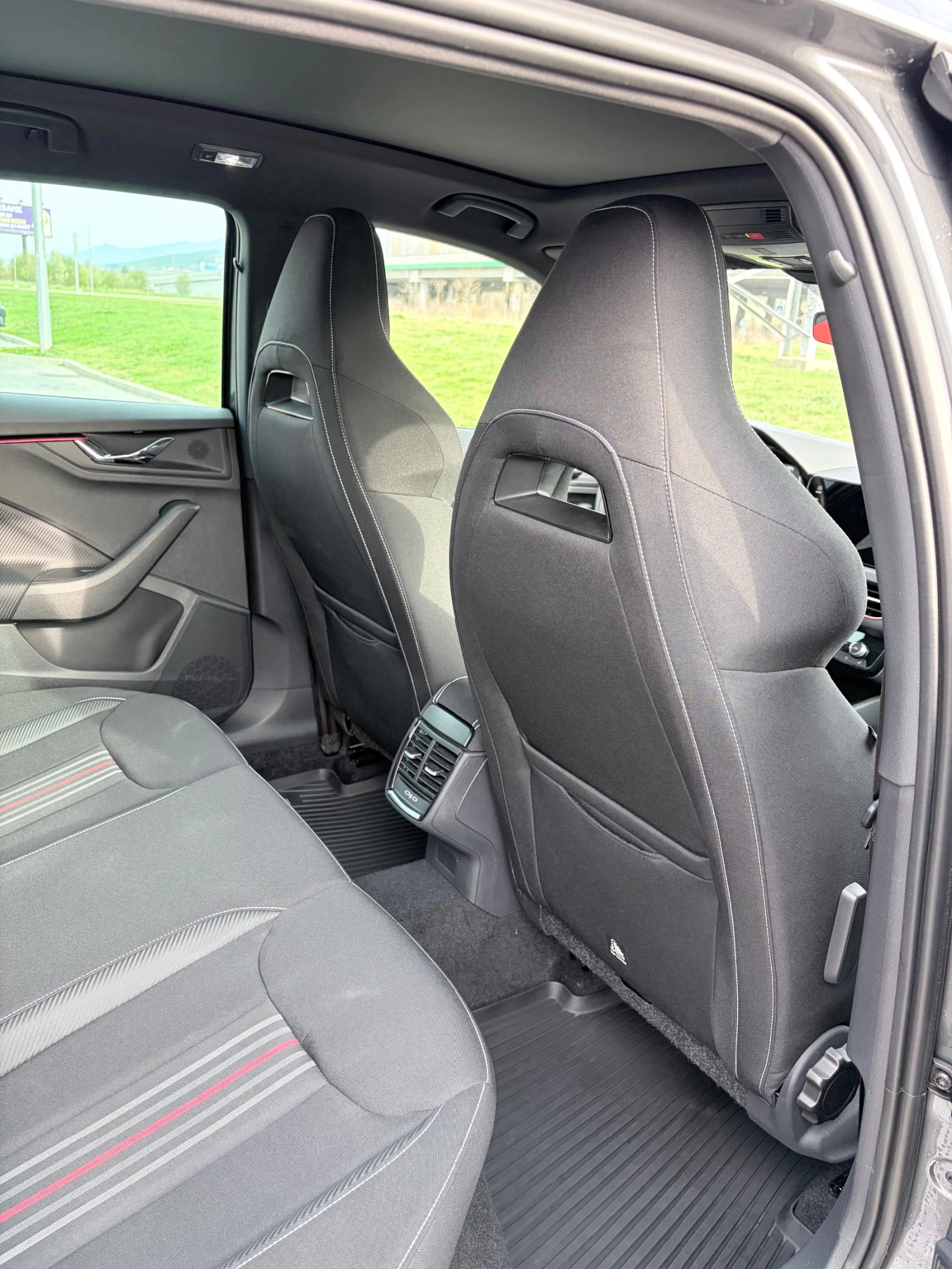 Skoda Kamiq Monte Carlo Plus, снимка 8 - Автомобили и джипове - 54189094