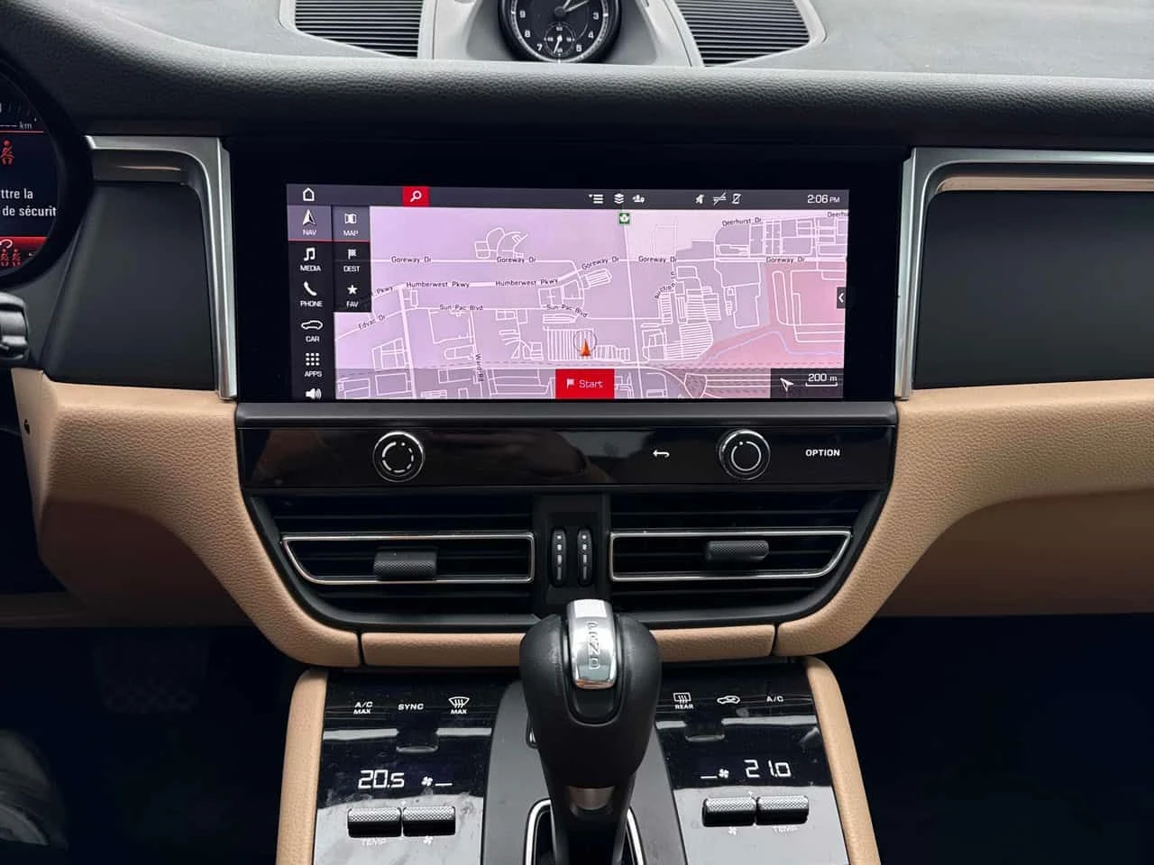 Porsche Macan AWD/BOSE SOUND/ОБДУХВАНЕ/ПАНОРАМА, снимка 9 - Автомобили и джипове - 54360326