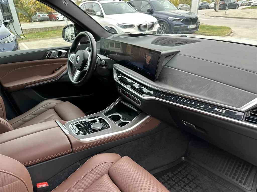 BMW X5 xDrive40d, снимка 8 - Автомобили и джипове - 54618845