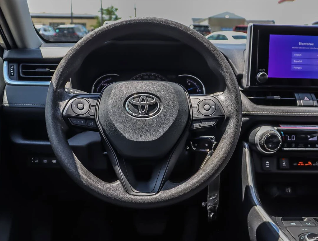 Toyota Rav4 AWD* LE* БЕЗ ИНЦИДЕНТИ* ОТ ТОЙОТА* , снимка 10 - Автомобили и джипове - 55528014
