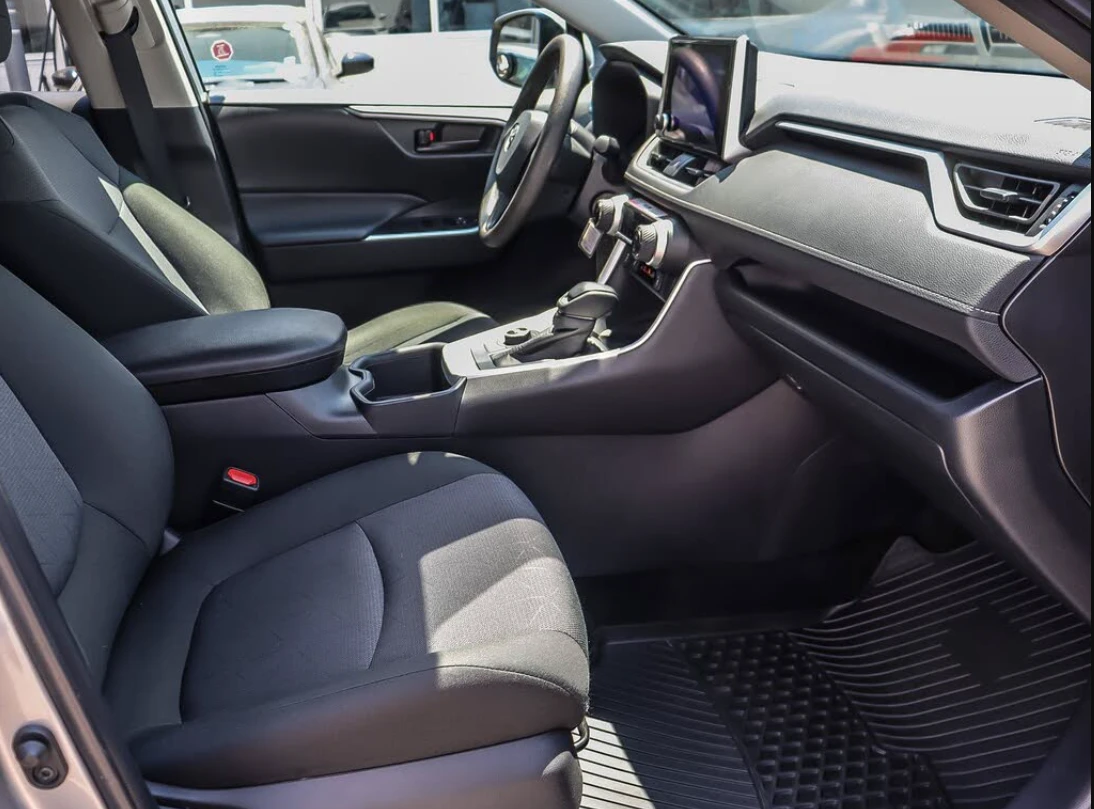 Toyota Rav4 AWD* LE* БЕЗ ИНЦИДЕНТИ* ОТ ТОЙОТА* , снимка 15 - Автомобили и джипове - 55528014
