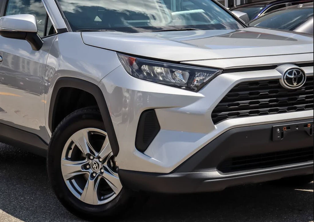 Toyota Rav4 AWD* LE* БЕЗ ИНЦИДЕНТИ* ОТ ТОЙОТА* , снимка 2 - Автомобили и джипове - 55528014