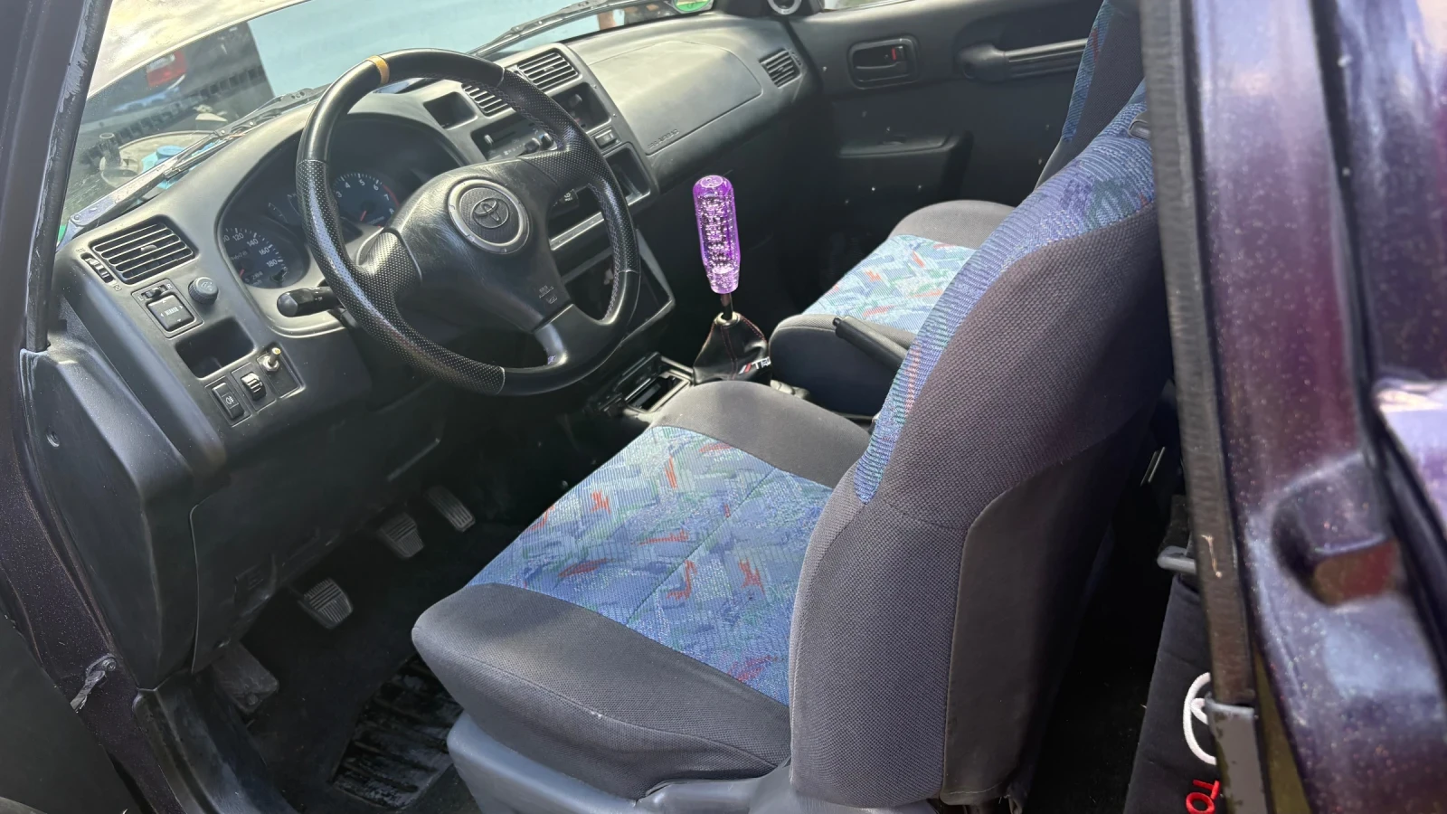 Toyota Rav4, снимка 5 - Автомобили и джипове - 55539623