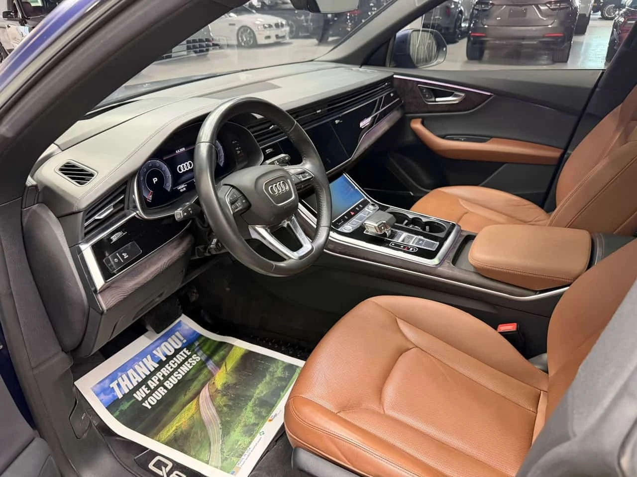 Audi Q8 TECHNIK| S LINE| BLACK OPTICS| FULL PPF  CARFAX, снимка 10 - Автомобили и джипове - 55770798