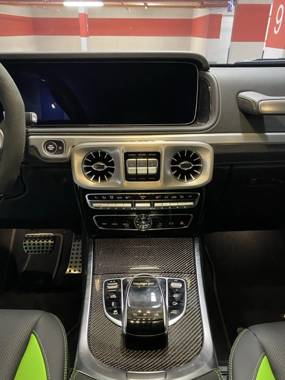 Mercedes-Benz G 63 AMG Carbon/Magno/Mono, снимка 11 - Автомобили и джипове - 56111840