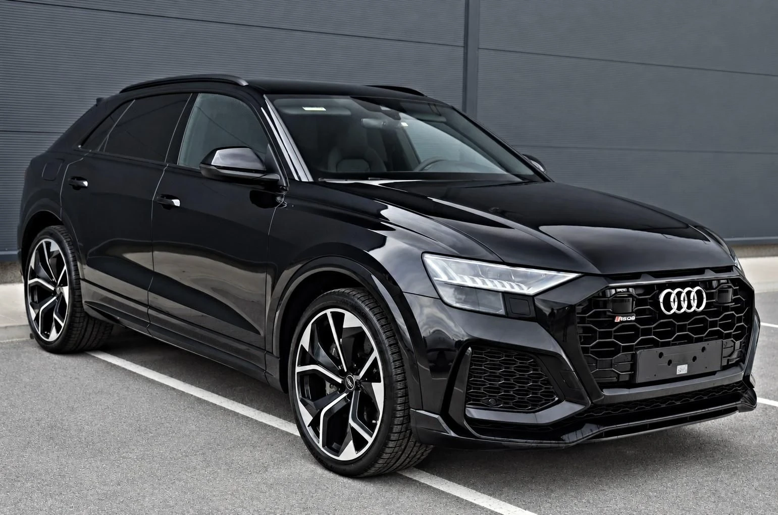 Audi RSQ8 AUDI RS Q8 4.0 TFSI V8 BI-TURBO QUATTRO  CERAMIC 
