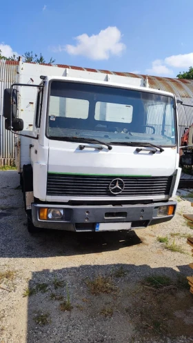     Mercedes-Benz 814