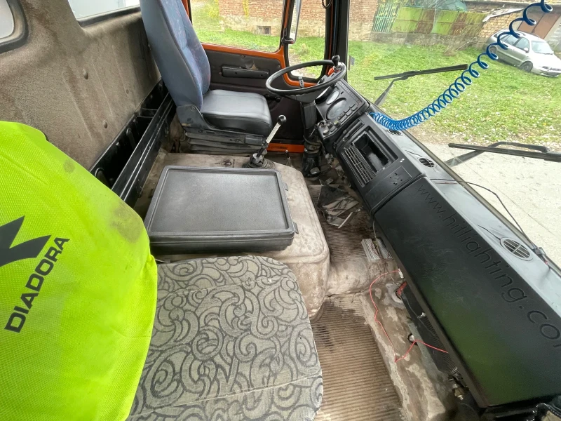 Mercedes-Benz 1017 Тристранен самосвал, снимка 12 - Камиони - 52685652