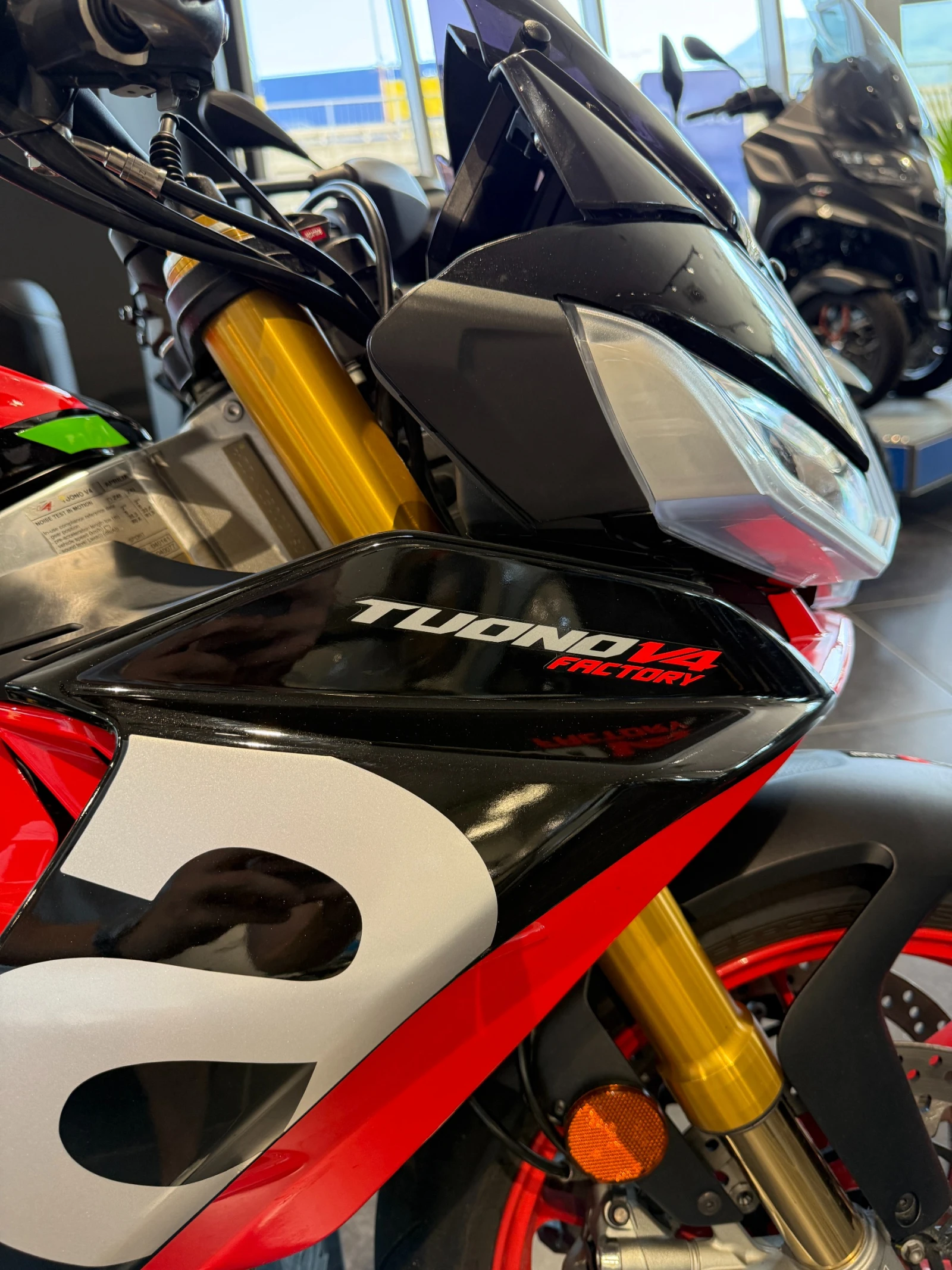 Aprilia Tuono V4, снимка 5 - Мотоциклети и мототехника - 55457524
